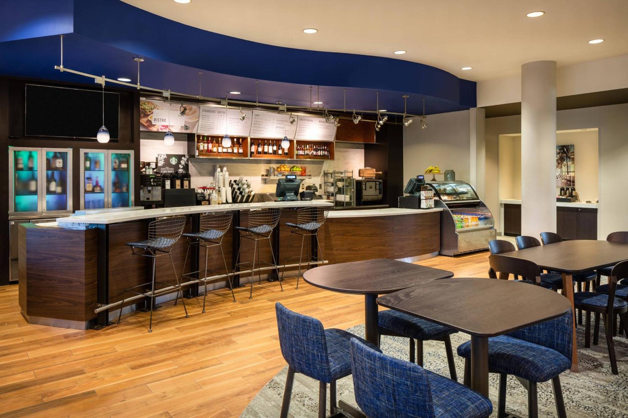 Courtyard By Marriott Fort Lauderdale Airport & Cruise Port Dania Beach Zewnętrze zdjęcie