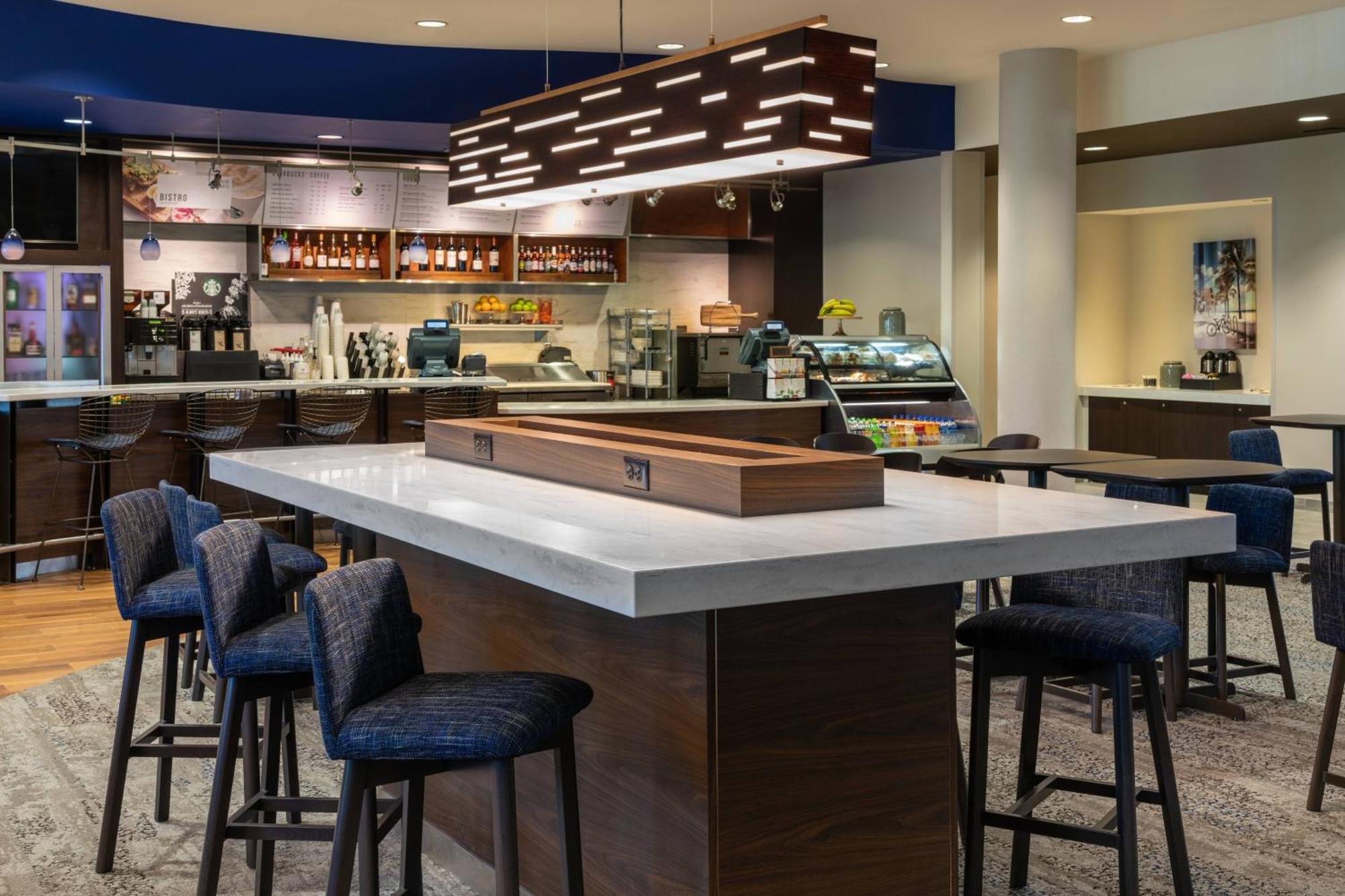 Courtyard By Marriott Fort Lauderdale Airport & Cruise Port Dania Beach Zewnętrze zdjęcie