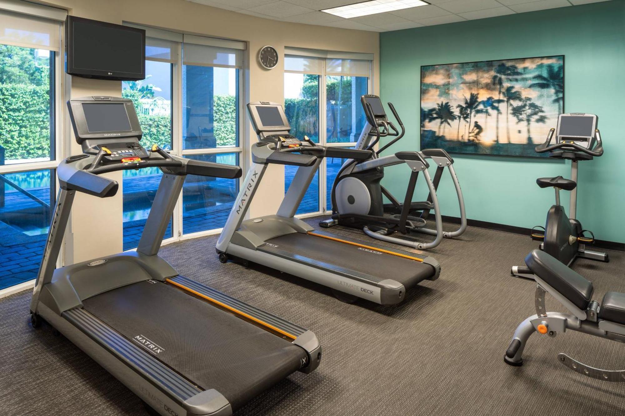 Courtyard By Marriott Fort Lauderdale Airport & Cruise Port Dania Beach Zewnętrze zdjęcie