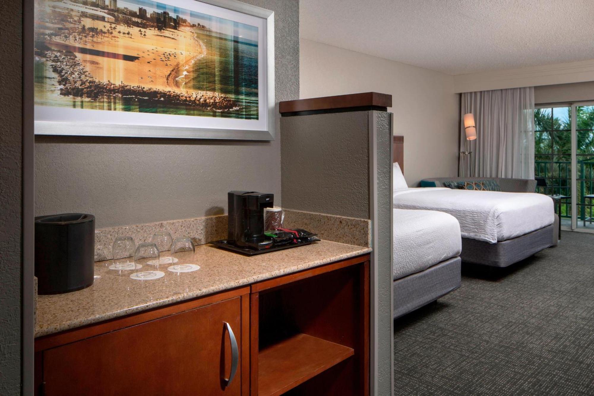 Courtyard By Marriott Fort Lauderdale Airport & Cruise Port Dania Beach Zewnętrze zdjęcie