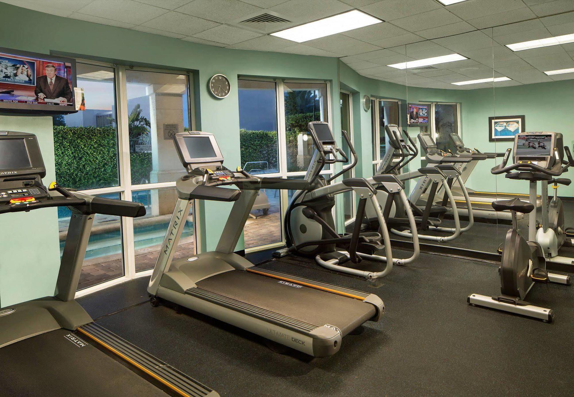 Courtyard By Marriott Fort Lauderdale Airport & Cruise Port Dania Beach Zewnętrze zdjęcie